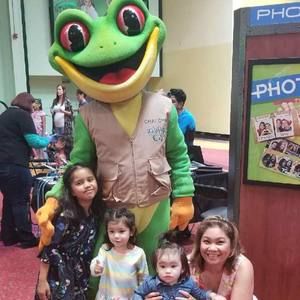 Meet your Posher, Aida